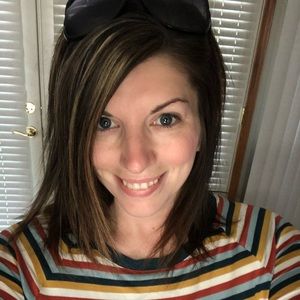 Meet your Posher, Delisa